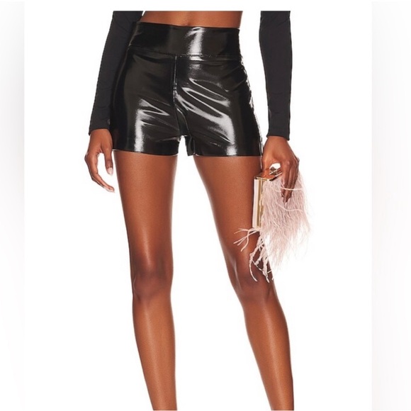 Alice + Olivia NEW Donald Vegan Leather High Waist Short - size 2